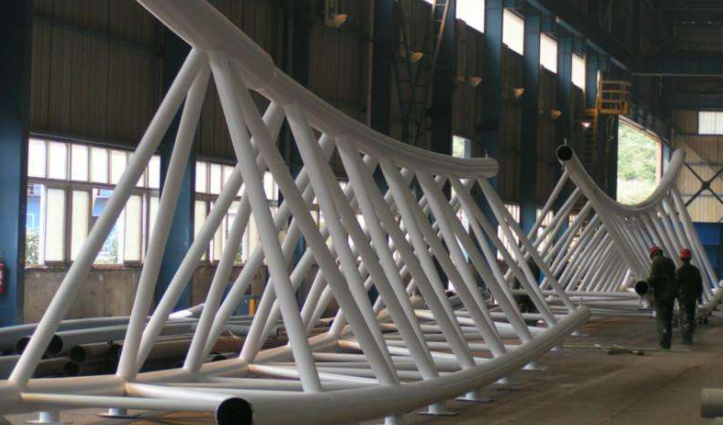 滁州管廊钢结构与桁架结构的管道支架应该如何区分